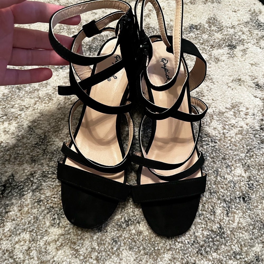 Black Strappy Women's Sandals
